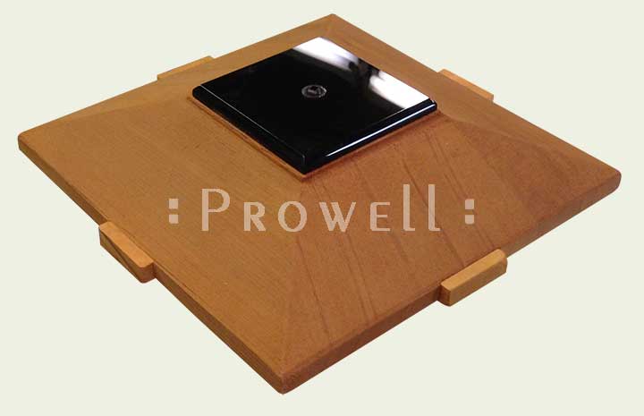 top-view Prowell's Signatore Wood Post Cap