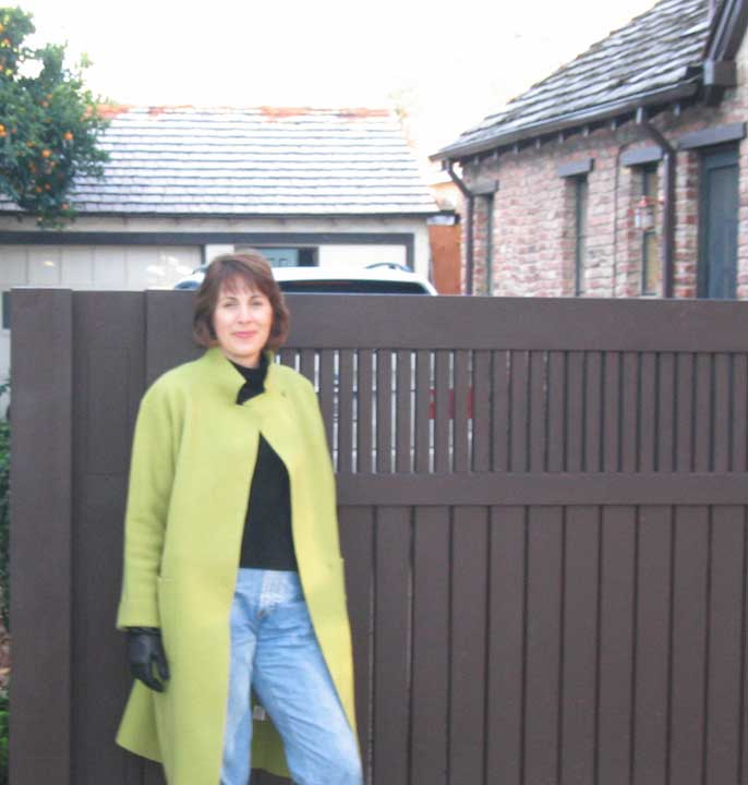 custom wood driveway gates in Palo Alto, CA