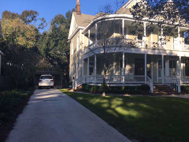 Wood Driveway gates in the South.