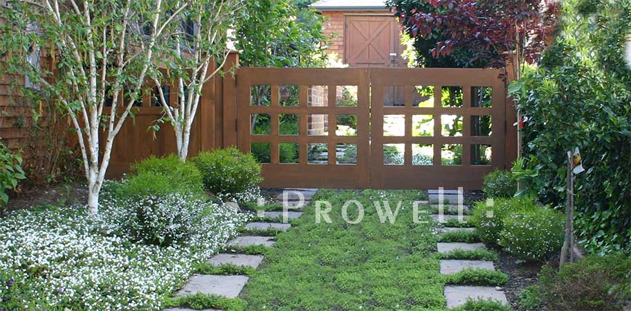 site Photograph showing the wooden entrance gates #5-1 in Oakland, California