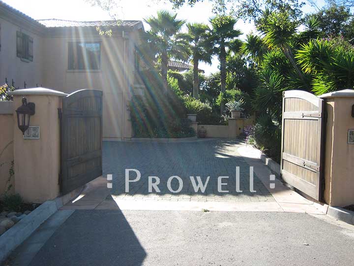 site photo0graph showing the driveway gates #6 in marin county, california