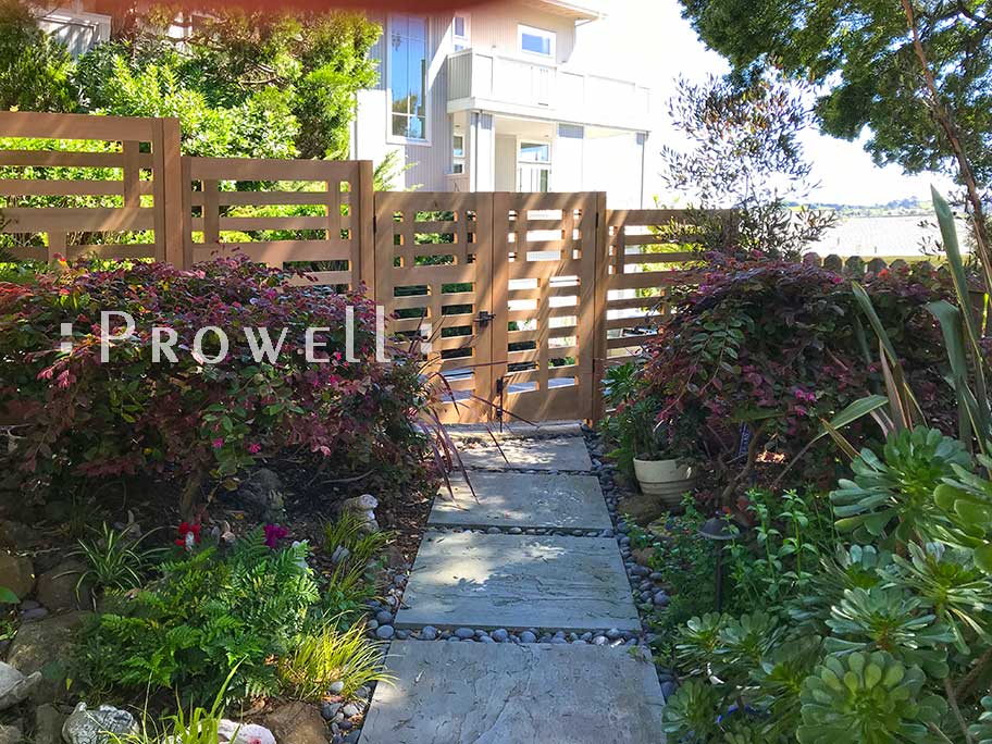 custom wood fence #8. Horizontal. Prowell