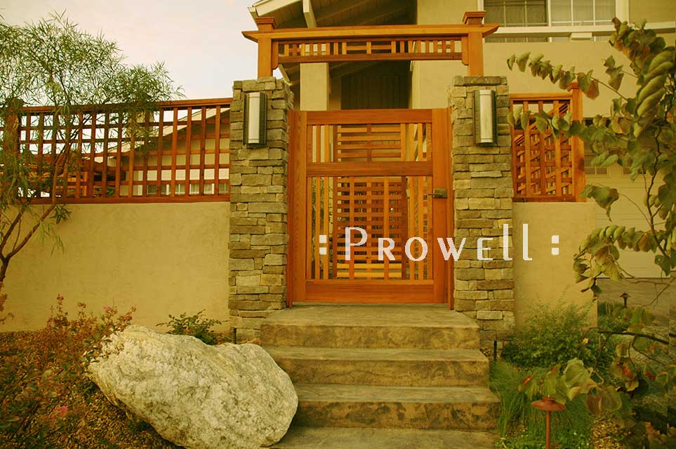 site photograph showing wooden gate designs #10 in San Diego, california