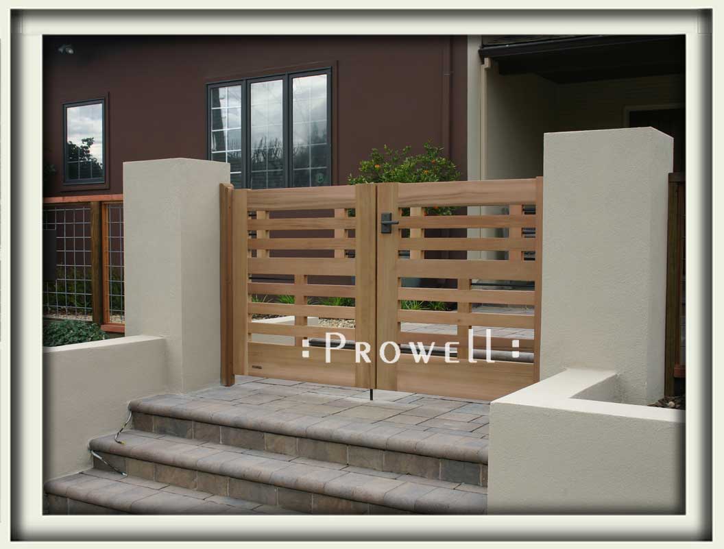site photograph showing the custom wood gates #114-3 in Sonoma, California