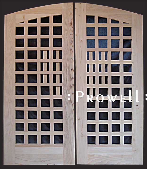 cropped image of gate 27.