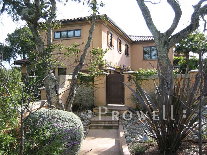 photo showing Wood garden gate for Isabel Allende