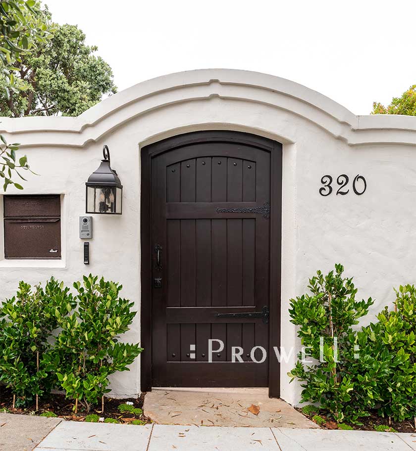 site photograph showing privacy gate #29-19 in San Francisco. prowell