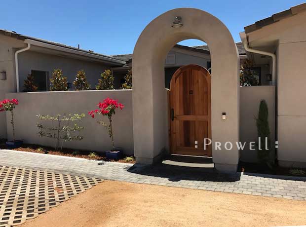Photo showing wooden gates 31-6 in Pismo Beach, California