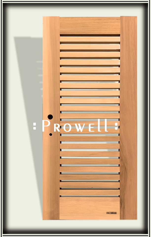 cropped photo showing wood gate design #62