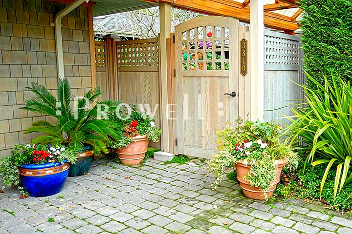 site photo of wooden gate 70-2 in Seattle, Washington