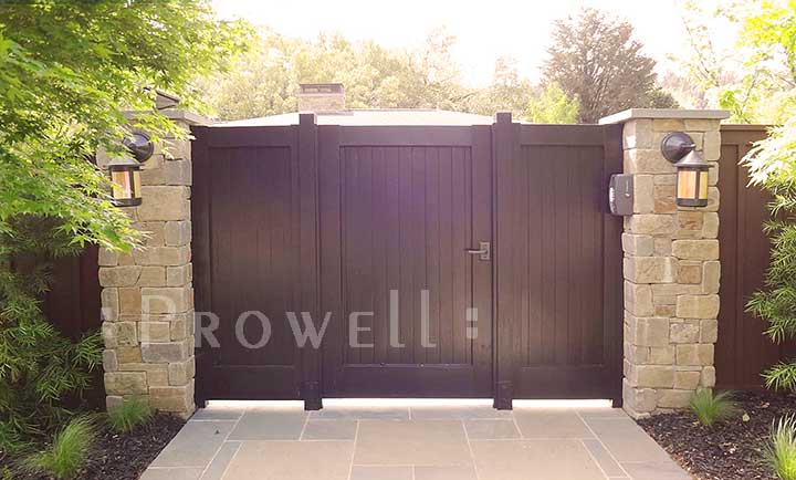 site photograph showing privacy main gate #72-2 in Sonoma County, california, CA