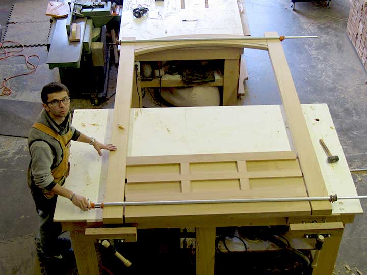 shop photograph showing ow to build a wood gate #77A