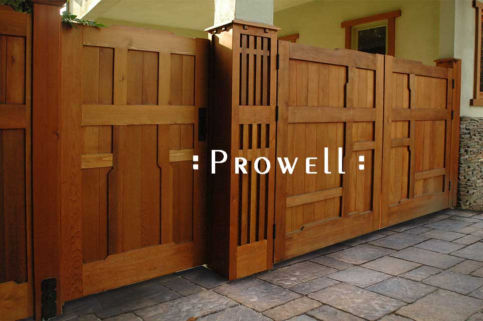 site photograph showing craftsman garden gate #92 in Bel Air, California