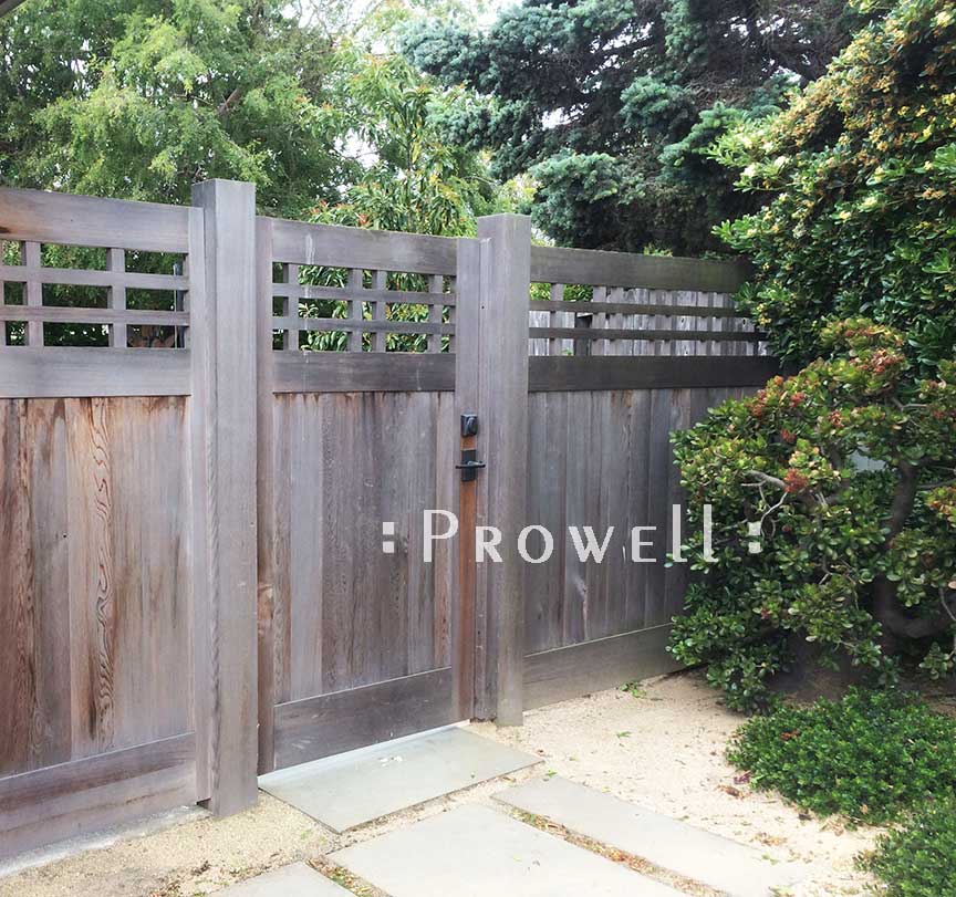 site photo showing the opposite side entry for wood gate design 98-3