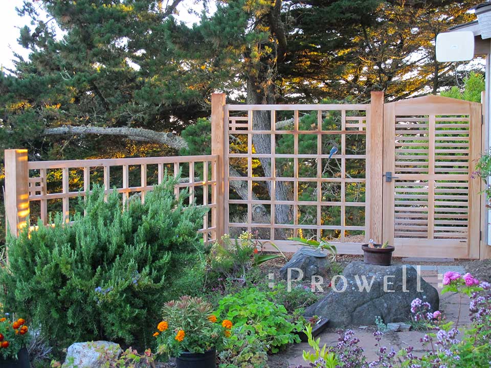 site photograph showing the horizontal wood gates #99-1 and fence #19 in Muir Beach, California.
