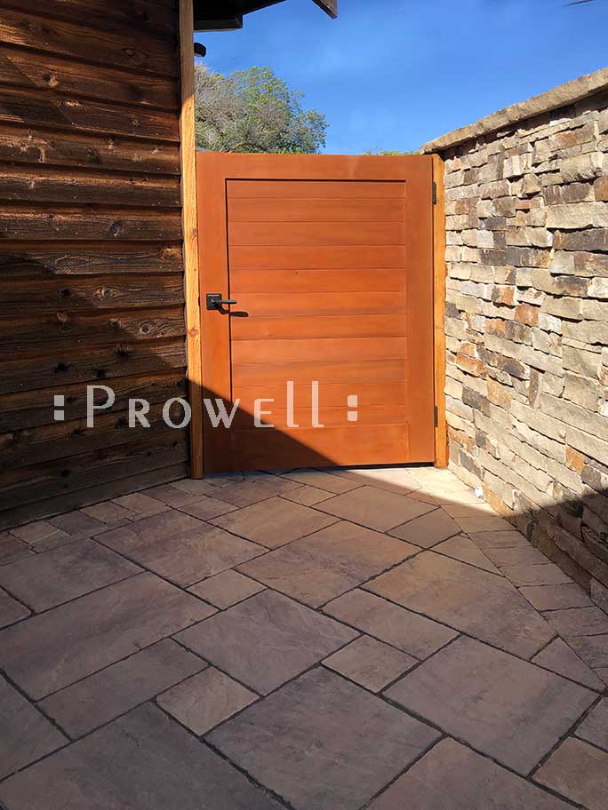 site photo showing the wood gate #108-6 in Castro Valley, California