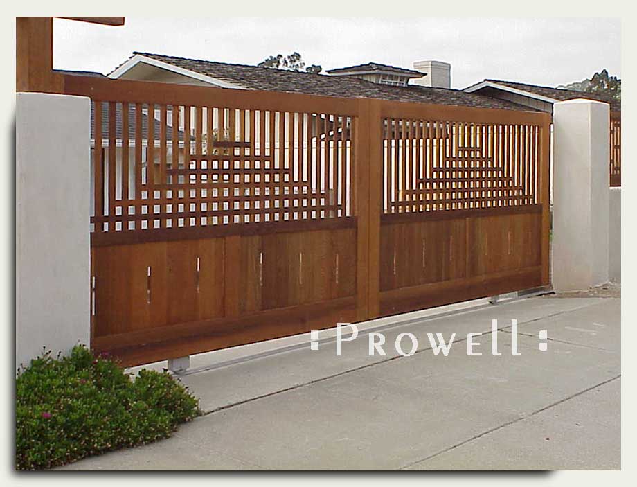 sliding wood driveway gate #24g in La Jolla, CA