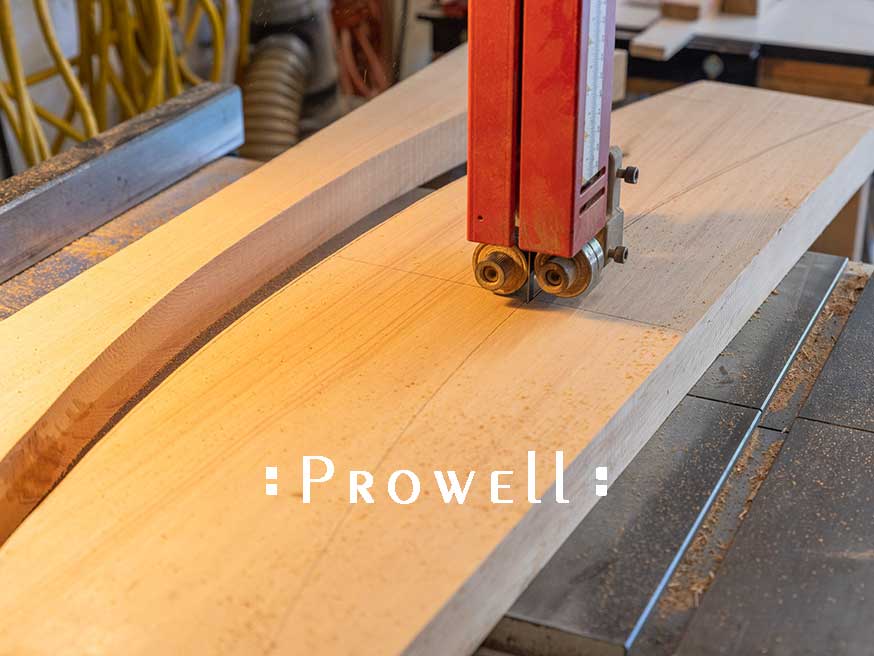 cutting the wood gate top arch on the bandsaw by prowell